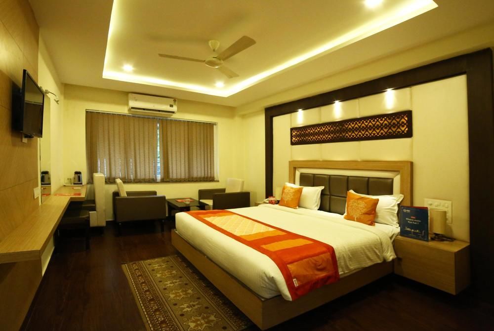 แฟ็บโฮเทล เกียรติ อนุปัม Hotel วิเจยาวารา ภายนอก รูปภาพ